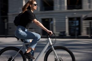 ベビーシッターの交通費はどこまで請求できる？