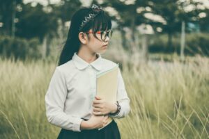 宅配クリーニングで子供服の名札を外す方法は？